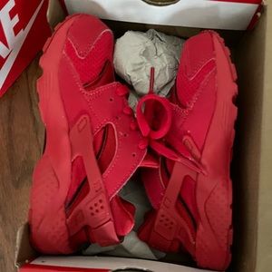 Kids Nike Huaraches Size 12